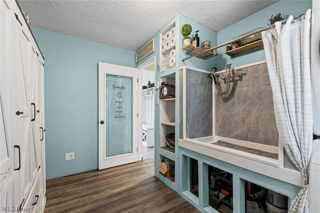 565 Perry Road, Tallmadge, OH 44278