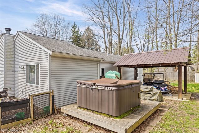 565 Perry Road, Tallmadge, OH 44278