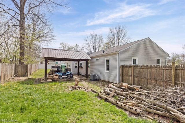 565 Perry Road, Tallmadge, OH 44278