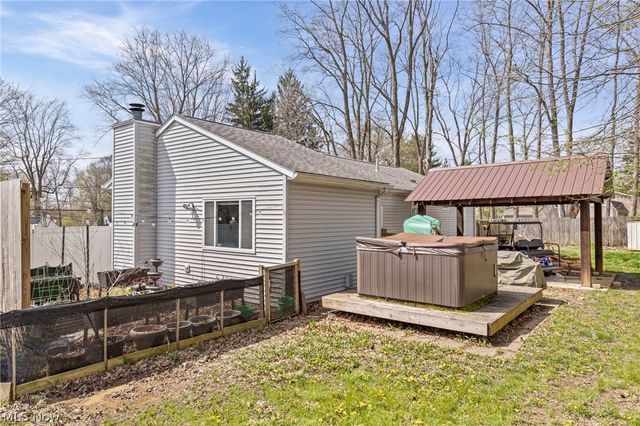 565 Perry Road, Tallmadge, OH 44278