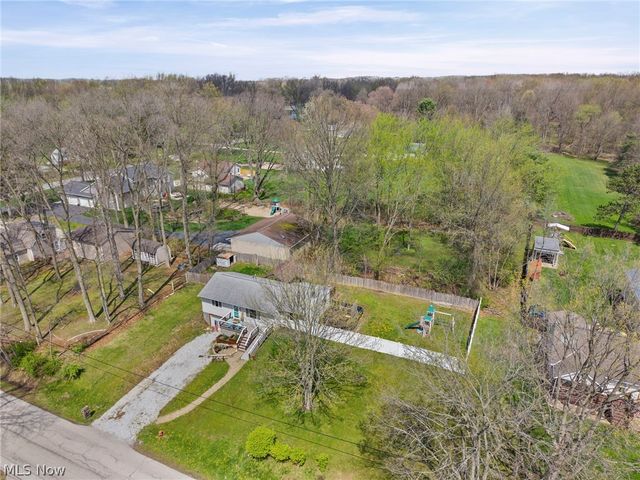 565 Perry Road, Tallmadge, OH 44278