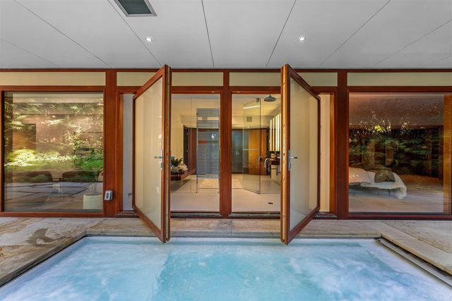 1030 Spruce Drive, Ann Arbor, MI 48104