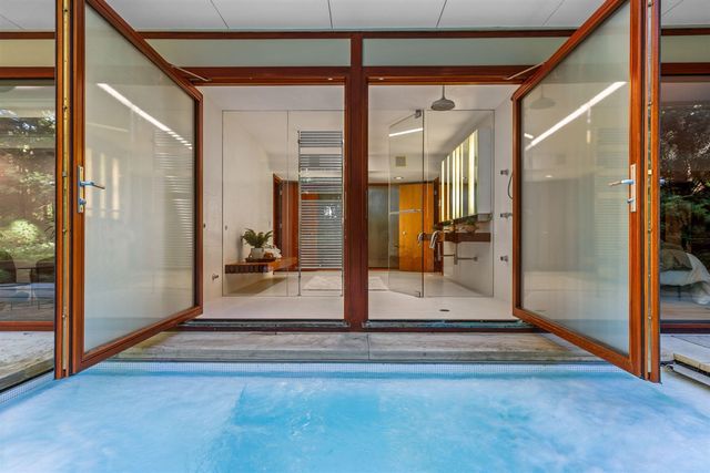 1030 Spruce Drive, Ann Arbor, MI 48104