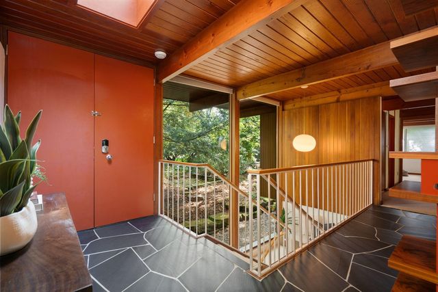 1030 Spruce Drive, Ann Arbor, MI 48104