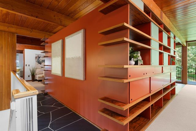 1030 Spruce Drive, Ann Arbor, MI 48104