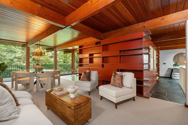 1030 Spruce Drive, Ann Arbor, MI 48104