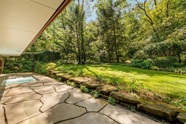 1030 Spruce Drive, Ann Arbor, MI 48104