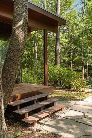 1030 Spruce Drive, Ann Arbor, MI 48104