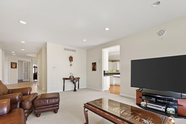 4592 Forestview Drive, West Bloomfield Twp, MI 48322