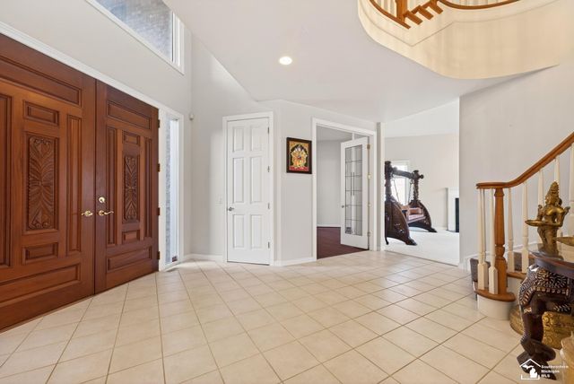 4592 Forestview Drive, West Bloomfield Twp, MI 48322