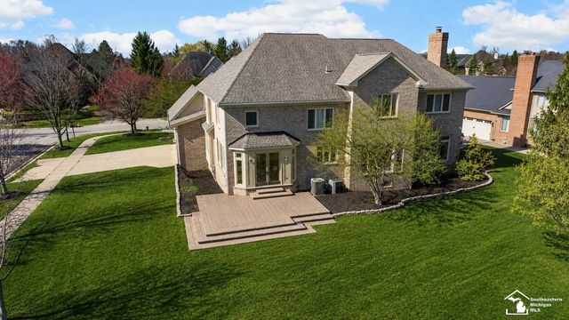 4592 Forestview Drive, West Bloomfield Twp, MI 48322
