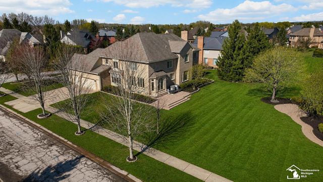 4592 Forestview Drive, West Bloomfield Twp, MI 48322
