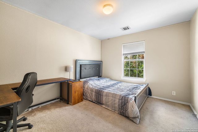 6522 Charles Fld, Leon Valley, TX 78238