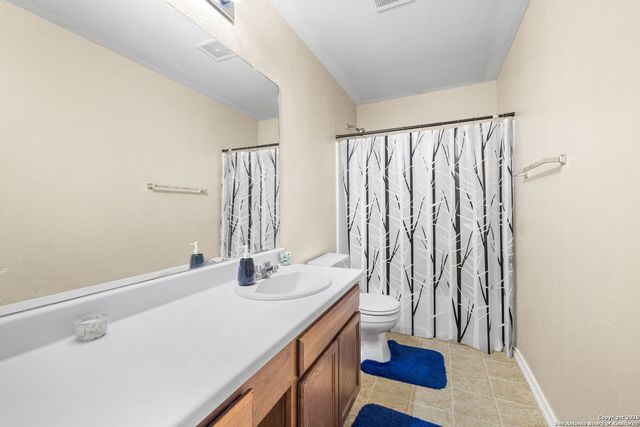 6522 Charles Fld, Leon Valley, TX 78238