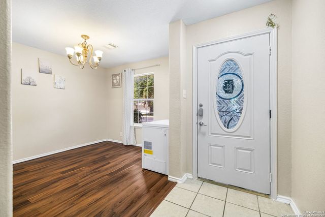 6522 Charles Fld, Leon Valley, TX 78238