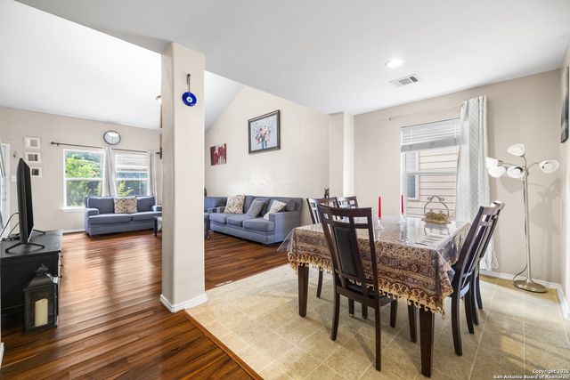 6522 Charles Fld, Leon Valley, TX 78238