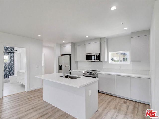 772 N Eastman Avenue, Los Angeles, CA 90063