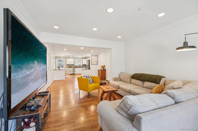 162 Harding Avenue, White Plains, NY 10606