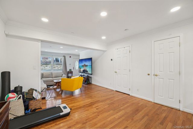 162 Harding Avenue, White Plains, NY 10606