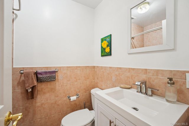 162 Harding Avenue, White Plains, NY 10606