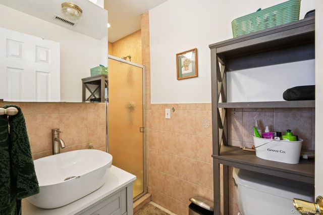162 Harding Avenue, White Plains, NY 10606