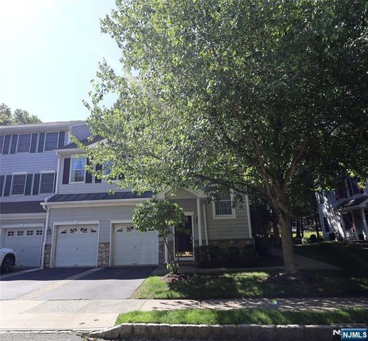 35 Quail 35, Old Tappan, NJ 07675