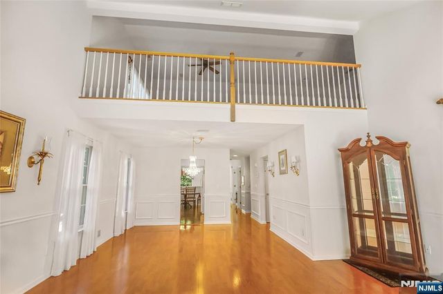 35 Quail 35, Old Tappan, NJ 07675