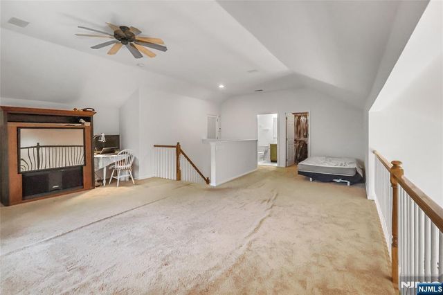35 Quail 35, Old Tappan, NJ 07675
