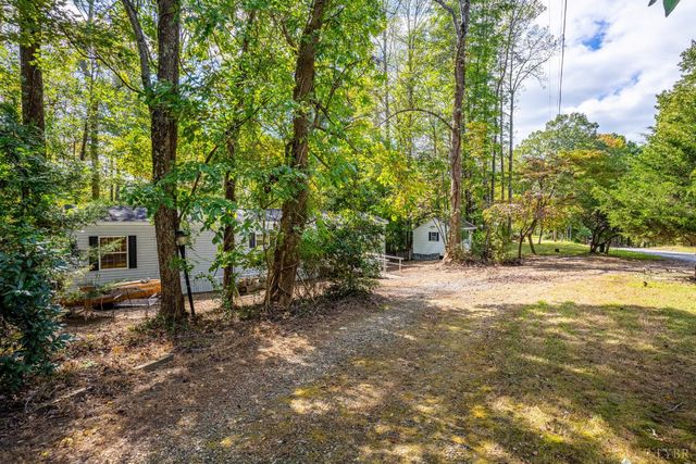 105 Whisperridge Court, Moneta, VA 24121