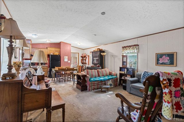 105 Whisperridge Court, Moneta, VA 24121