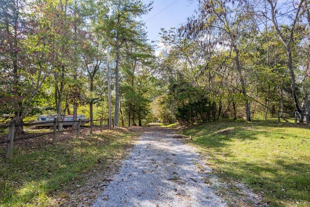 105 Whisperridge Court, Moneta, VA 24121