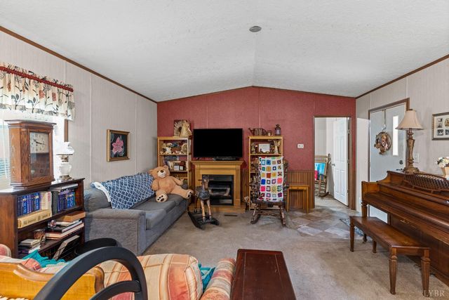 105 Whisperridge Court, Moneta, VA 24121