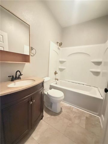 1239 W South Street, Independence, MO 64050