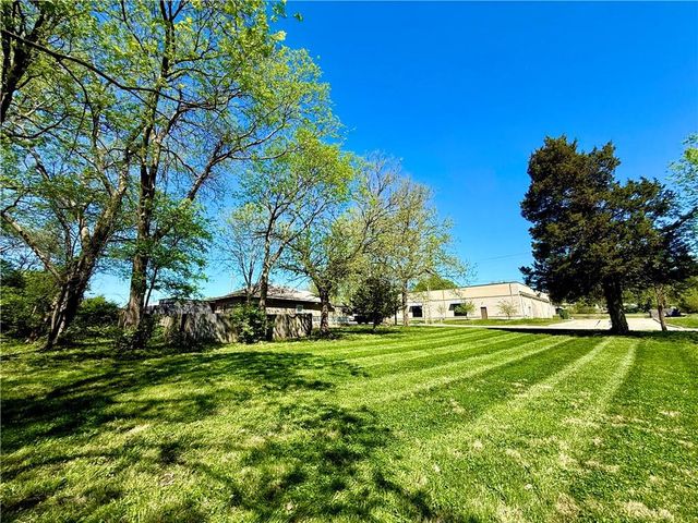 1239 W South Street, Independence, MO 64050