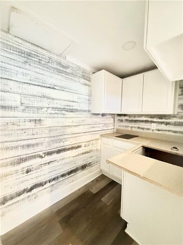 1239 W South Street, Independence, MO 64050