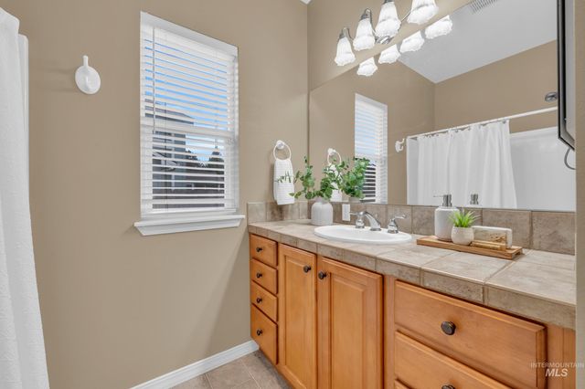 1947 S Wilde Creek Way, Boise, ID 83709