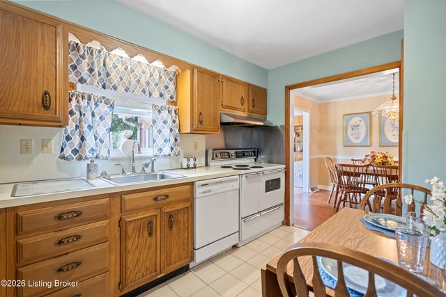 3108 Marlin Rd, Houston Acres, KY 40220