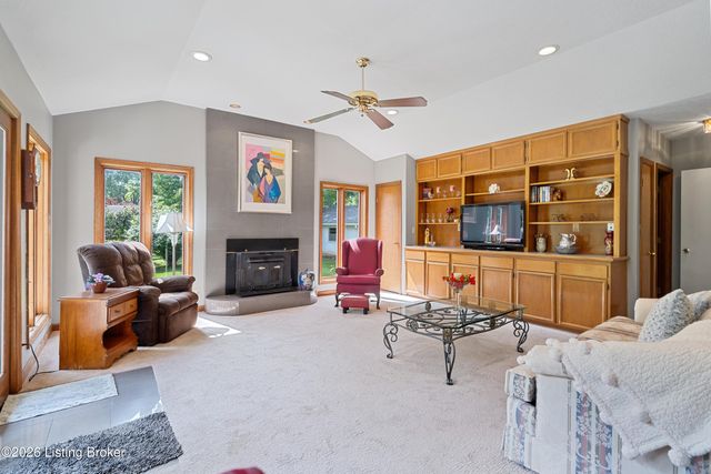 3108 Marlin Rd, Houston Acres, KY 40220