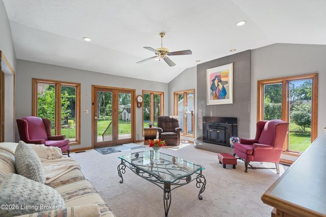 3108 Marlin Rd, Houston Acres, KY 40220