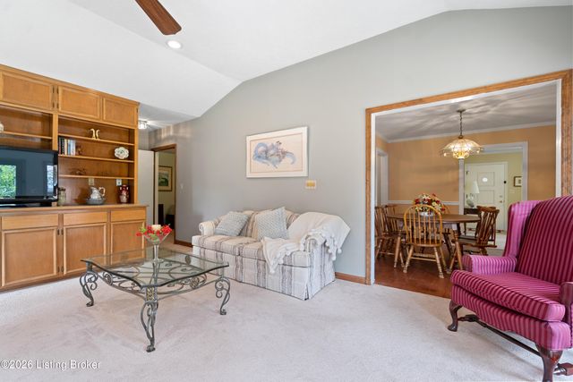 3108 Marlin Rd, Houston Acres, KY 40220