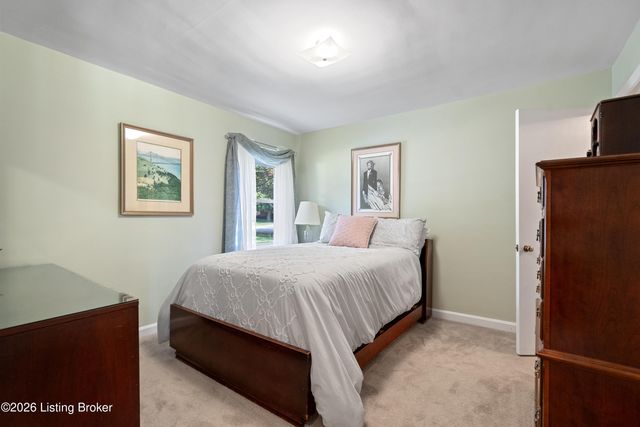 3108 Marlin Rd, Houston Acres, KY 40220