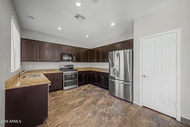 4237 E DEL RIO Street, Gilbert, AZ 85295
