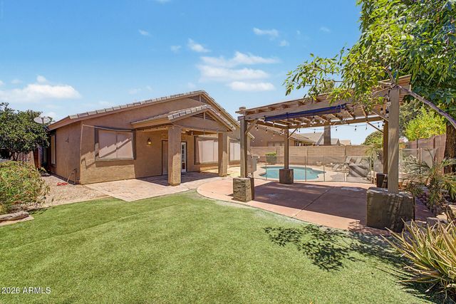 4237 E DEL RIO Street, Gilbert, AZ 85295