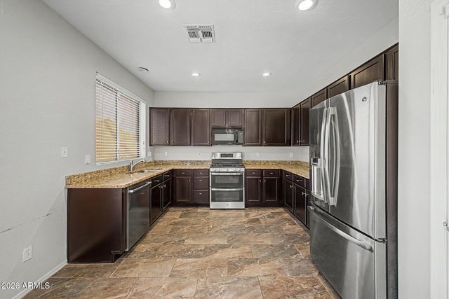 4237 E DEL RIO Street, Gilbert, AZ 85295