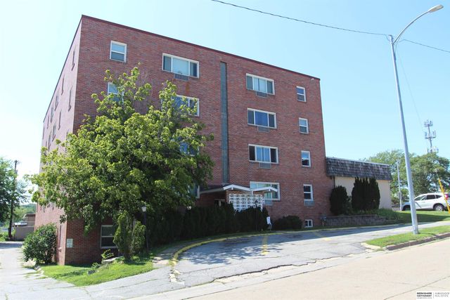 840 N 44th Street, Omaha, NE 68131