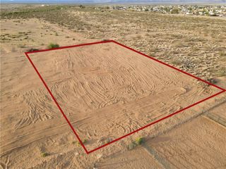 016T W Claim Drive, Golden Valley, AZ 86413