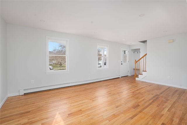 103 Gosset's Turn Drive, Middletown, RI 02842