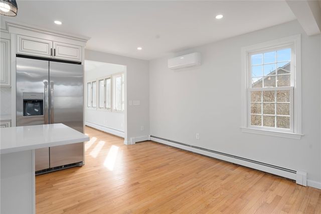 103 Gosset's Turn Drive, Middletown, RI 02842