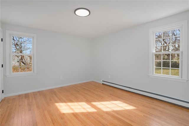 103 Gosset's Turn Drive, Middletown, RI 02842