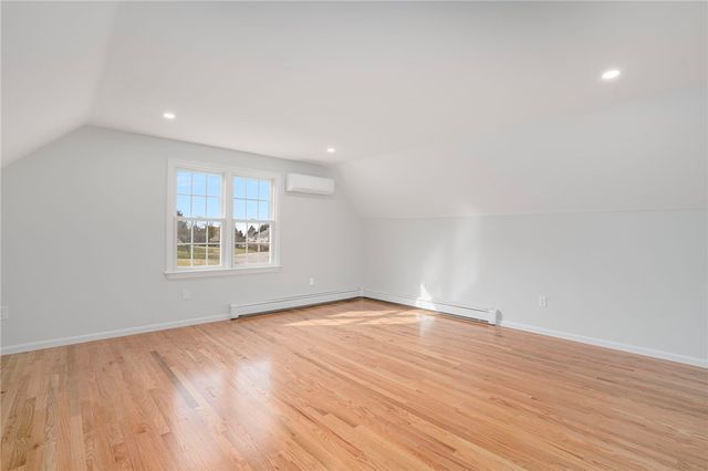 103 Gosset's Turn Drive, Middletown, RI 02842